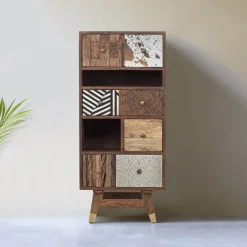 Chiffonnier multi-matériaux peau de vache bois sculpté | Manguier Terranova