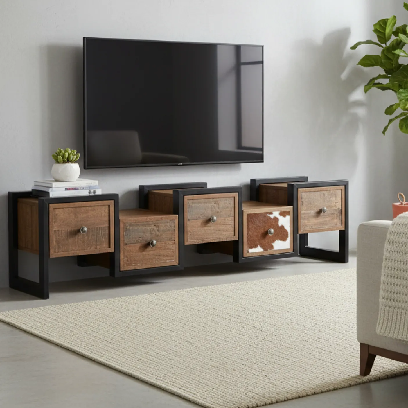 Meuble Tv Zig Zag multi-matériaux peau de vache | Manguier Kara